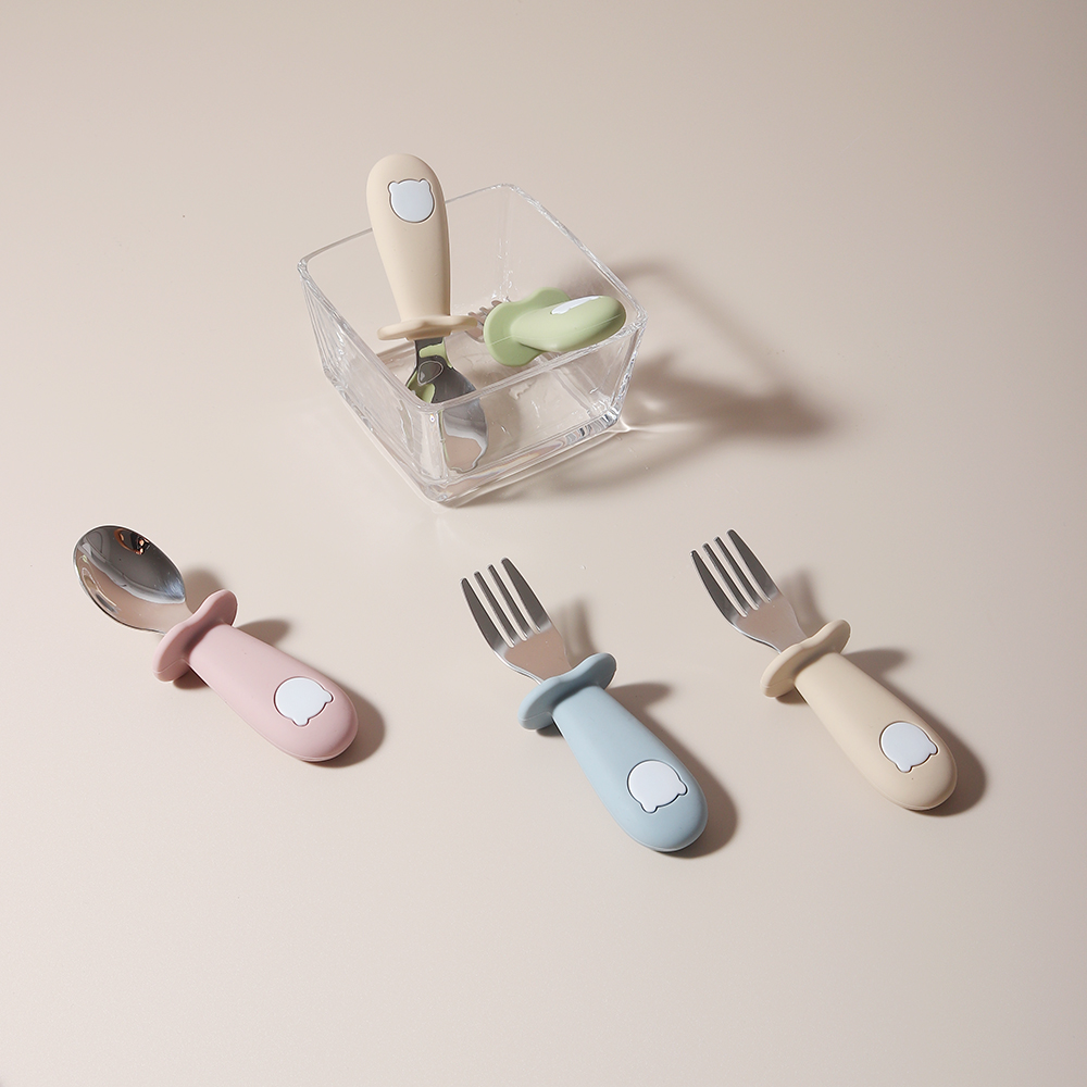 Baby Panda Shape Silicone Spoo - огляд і ціна Baby Food Utensils
